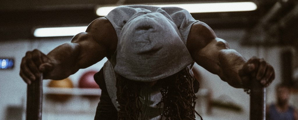 Artan Bulgular, Erkeklerde Kas Takıntısının Karanlık Tarafını Gösteriyor